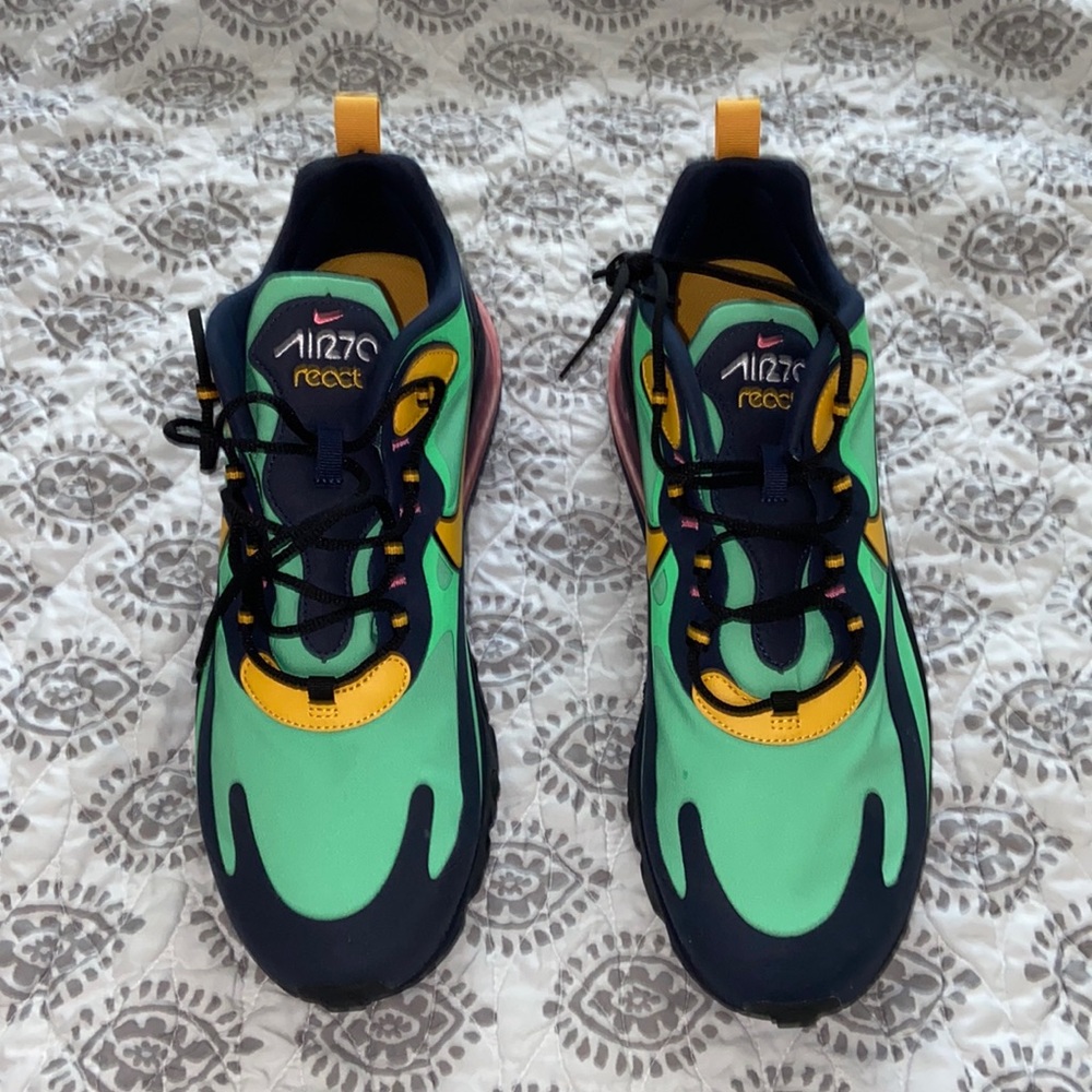 Mens Nike Air Max 270 React Shoes